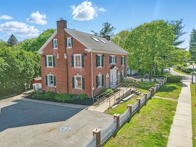 6 Windsor St, Andover, MA 01810 - photo 4