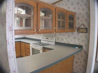 34 Bayberry Dr, Gardner, MA 01440 - photo 6