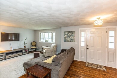 2 Crestwood Ln, Lincoln, RI 02865 - photo 6