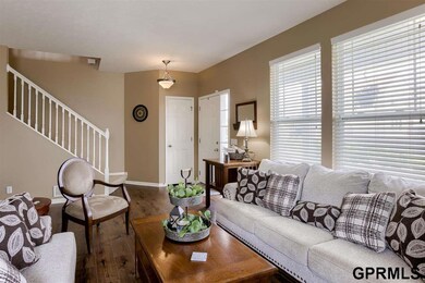 815 Stony Point Dr, Papillion, NE 68046 - photo 3