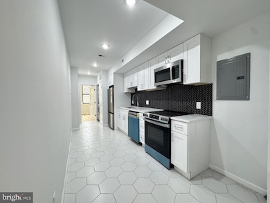781 S 3rd St unit 2, Philadelphia, PA 19147 - photo 4