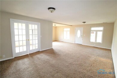 700 Davis St, Findlay, OH 45840 - photo 2