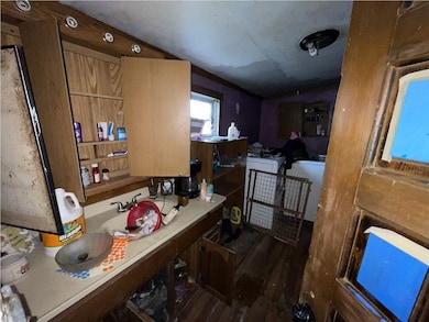 931 Maple St, Bristol, VA 24201 - photo 6