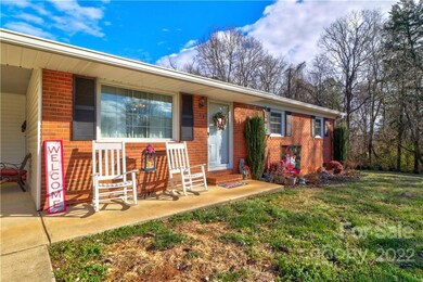 153 Jenkins Rd unit 7, Statesville, NC 28625 - photo 2