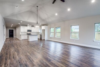 1412 Lexington St, Weatherford, TX 76086 - photo 5