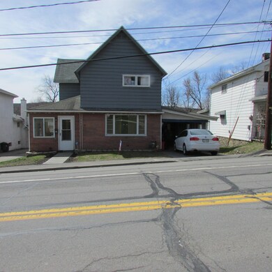 952 E Drinker St, Dunmore, PA 18512 - photo 2