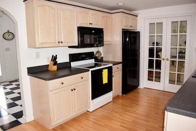 270 Sterling St, Clinton, MA 01510 - photo 7