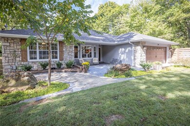 6 Overton Ln, Bella Vista, AR 72714 - photo 2