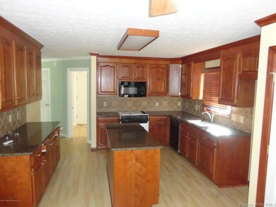 8236 Old Mill Ln, Williamsburg, VA 23188 - photo 3