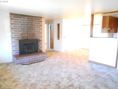 Living Room/Dining Room