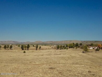 027 E N Naples, Paulden, AZ 86334 - photo 4