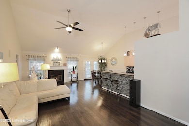 11115 Coventry Greens Dr, Louisville, KY 40241 - photo 4