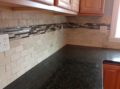 9 Pendexter Ave, Chicopee, MA 01013 - photo 7