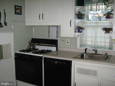 148 Sipple Ave, Nottingham, MD 21236 - photo 6