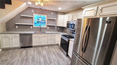 1441 Smith St, Milton, WV 25541 - photo 5