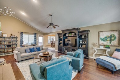 1009 Loch Lomond Dr, Arlington, TX 76012 - photo 6