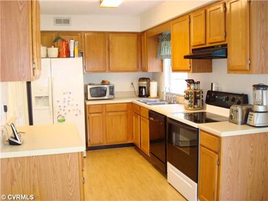 1318 Andover Rd, Henrico, VA 23229 - photo 5