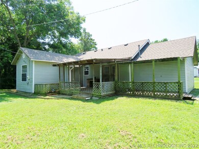 510 Locust Ave, Eufaula, OK 74432 - photo 2