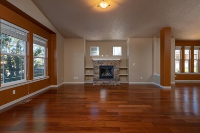4256 SW Rhyolite Place, Redmond, OR 97756 - photo 4