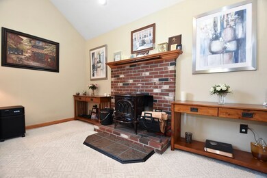 46 Adams Cir, Northbridge, MA 01534 - photo 3