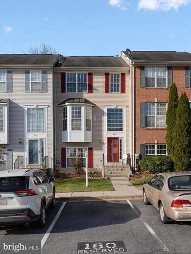 7122 Ladd Cir, Frederick, MD 21703 - photo 2