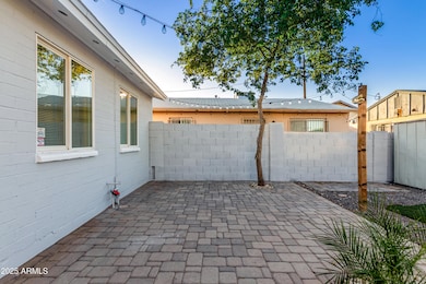 2555 E Mobile Ln, Phoenix, AZ 85040 - photo 5