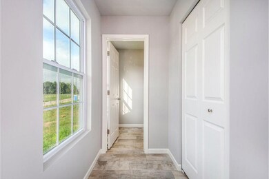 STG135-i2280-Foyer