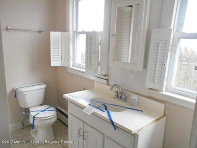 352-690984 - Bathroom
