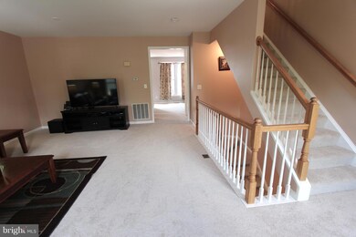 20579 Crestmont Terrace, Sterling, VA 20165 - photo 4