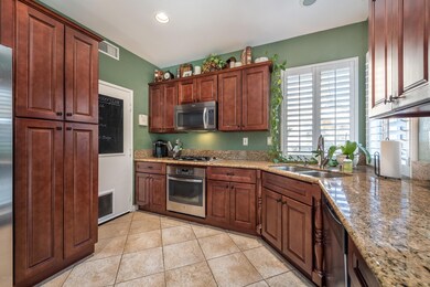 28048 Keepsake Way-15