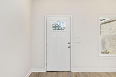 5-web-or-mls-6474 Burleson Blvd-01 - Cop