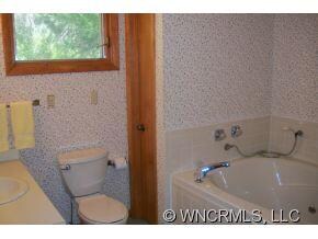 Master Bath Main Level