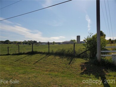 near 2376 Maple Lee Ct, Howards Creek, NC 28033 - photo 5