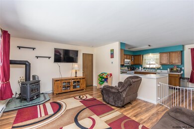 6142 Stanton Rd, Middle Grove, NY 12850 - photo 6