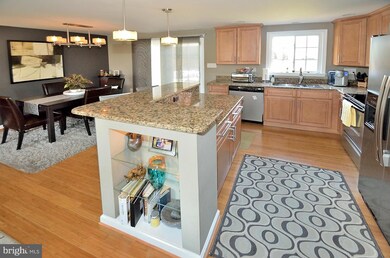 7004 Bedrock Rd, Alexandria, VA 22306 - photo 7