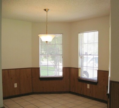 4435 Bayou Des Familles Dr, Marrero, LA 70072 - photo 3
