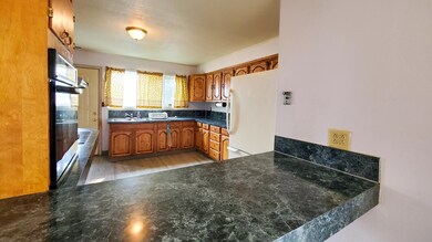 3210 Bristol Ave, Klamath Falls, OR 97603 - photo 4