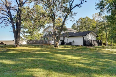 1511 E Groves Dr, Ozark, MO 65721 - photo 2