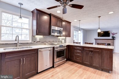 7919 Red Jacket Way, Jessup, MD 20794 - photo 6