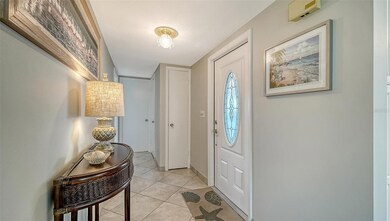 2657 Riverbluff Pkwy unit V122, Sarasota, FL 34231 - photo 3