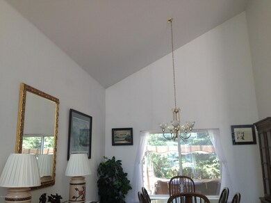 06 Vaulted ceiling