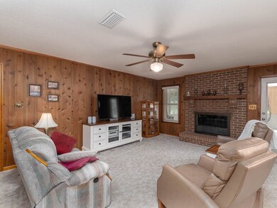 294 Emerald Acres Dr, Crawfordville, FL 32327 - photo 5