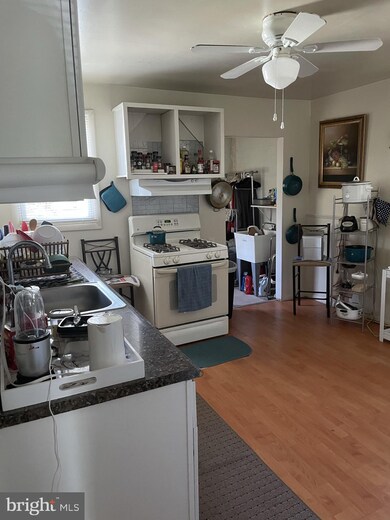 8 Oakleigh Ave, Glen Burnie, MD 21061 - photo 6