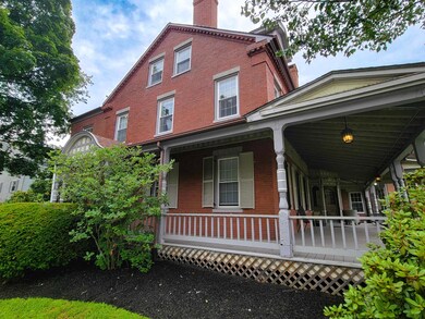 713 Central Ave unit 2, Dover, NH 03820 - photo 2