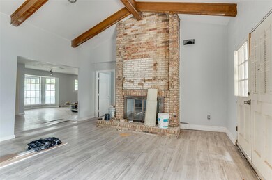 1900 Yorkstown Dr, Ennis, TX 75119 - photo 4