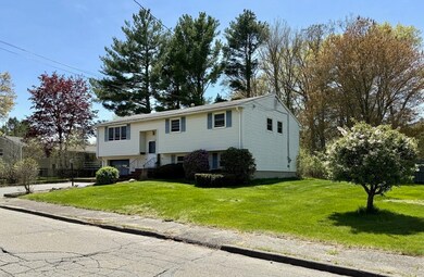 4 Fernandez Cir, Randolph, MA 02368 - photo 2