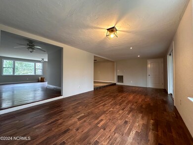 807 Edgewood Dr, Jacksonville, NC 28540 - photo 6