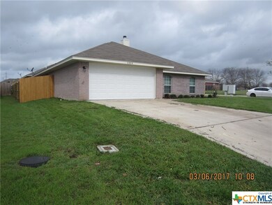 2304 Breezeway Ln, Temple, TX 76502 - photo 2