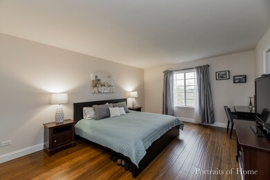 435 Raintree Dr unit 2, Oswego, IL 60543 - photo 4