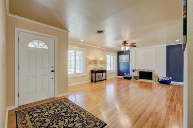 102 W Federal St, Shawnee, OK 74804 - photo 3